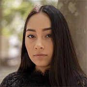 Headshot: Melissa Almaguer headshot