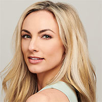 Headshot: Sarah Meahl