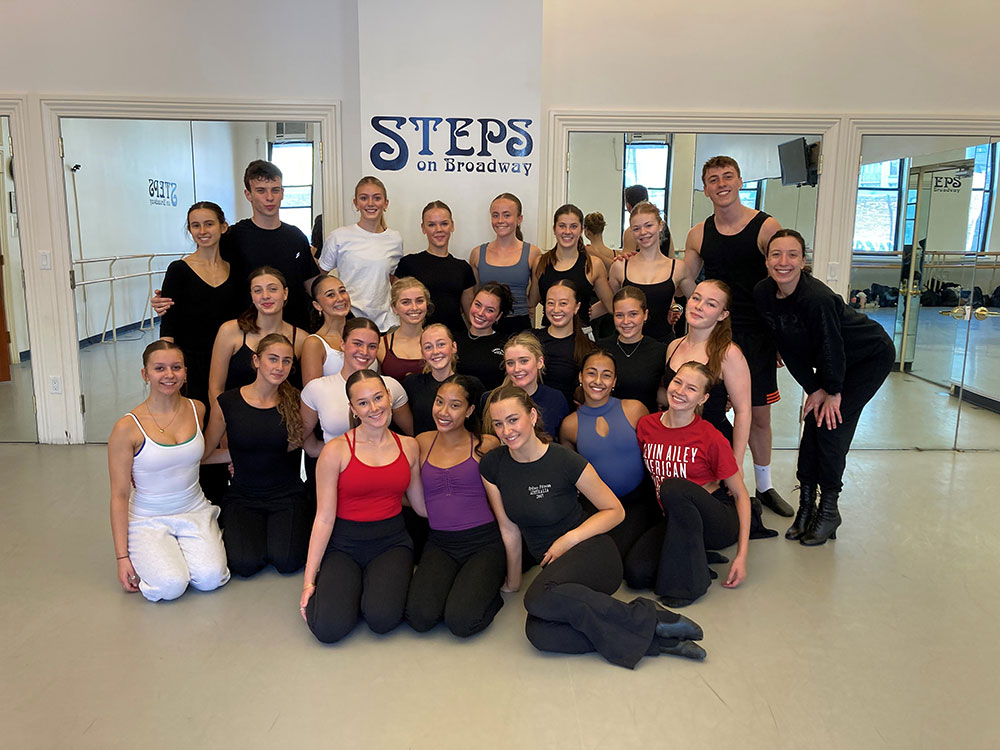 Group dance visit with
Newtown High School of the Performing Arts with Krystyna Resavy 2/25/25