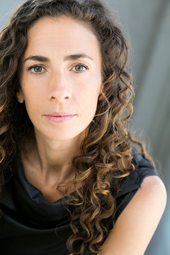 Headshot TaraMarie Perri