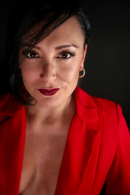 Headshot Traci Reszetylo