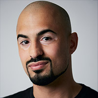 Headshot: Robert Redick